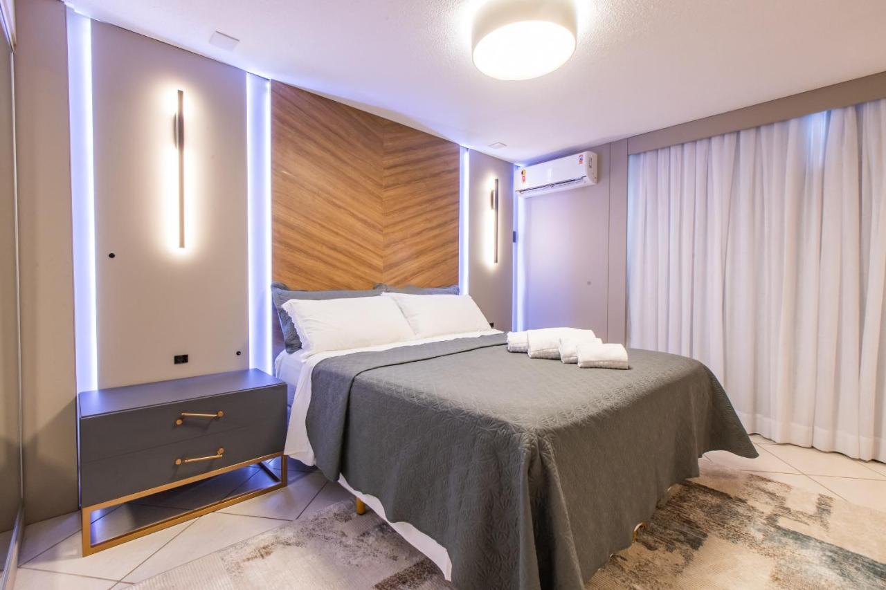 كريسيوما Delupo Hotel - Livin Studios المظهر الخارجي الصورة