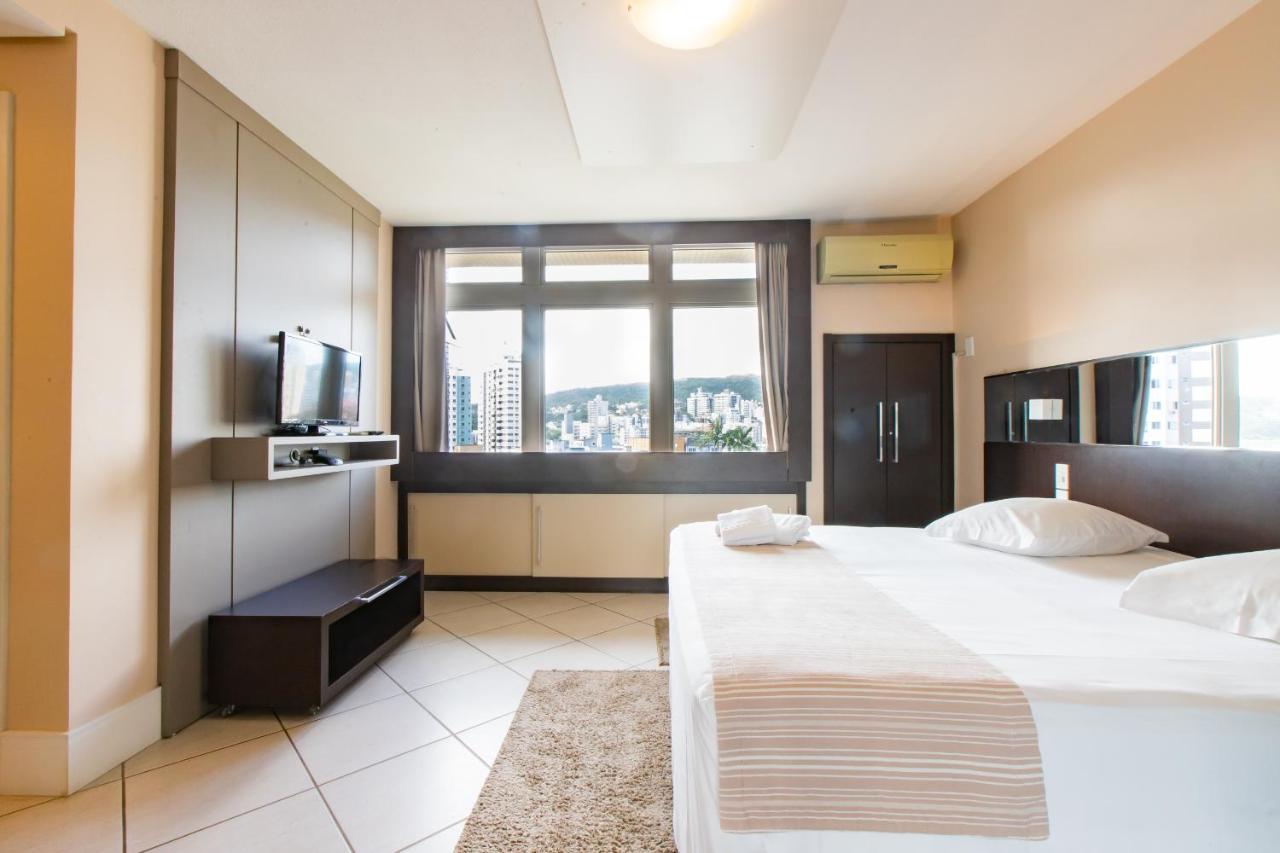كريسيوما Delupo Hotel - Livin Studios المظهر الخارجي الصورة