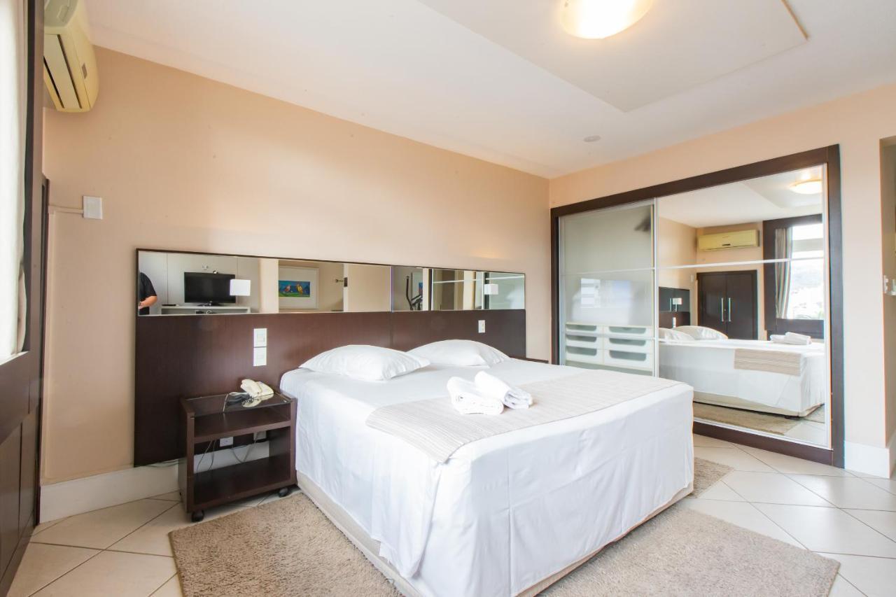 كريسيوما Delupo Hotel - Livin Studios المظهر الخارجي الصورة