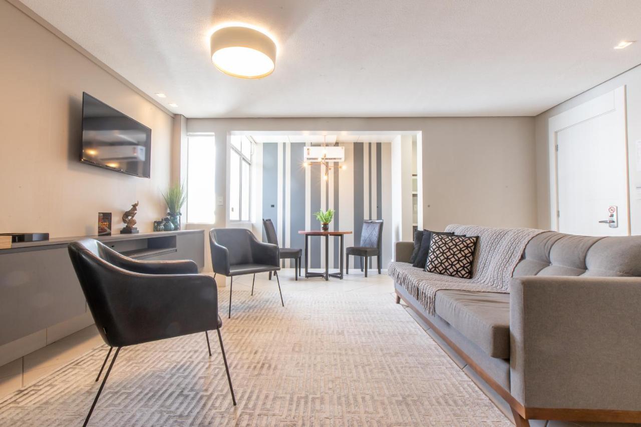 كريسيوما Delupo Hotel - Livin Studios المظهر الخارجي الصورة