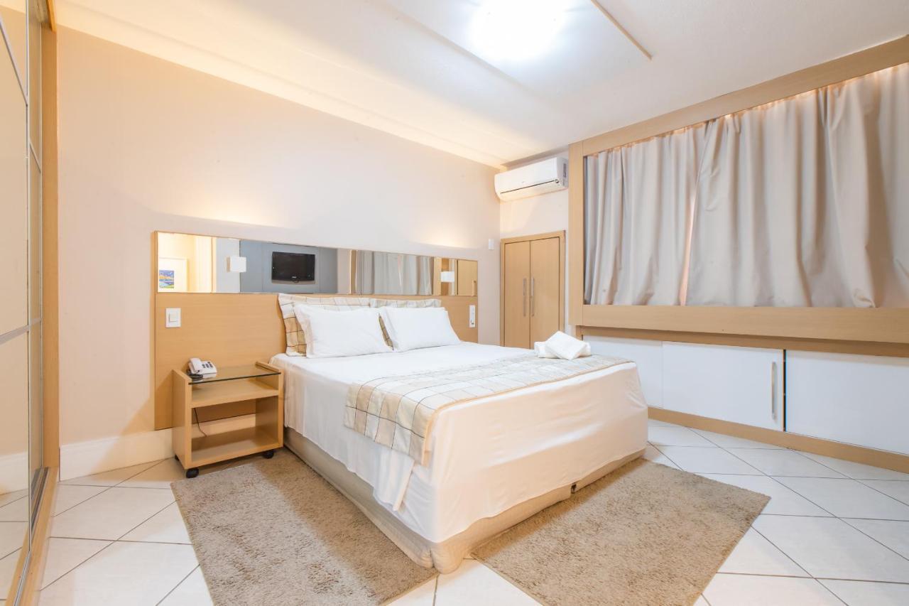 كريسيوما Delupo Hotel - Livin Studios المظهر الخارجي الصورة