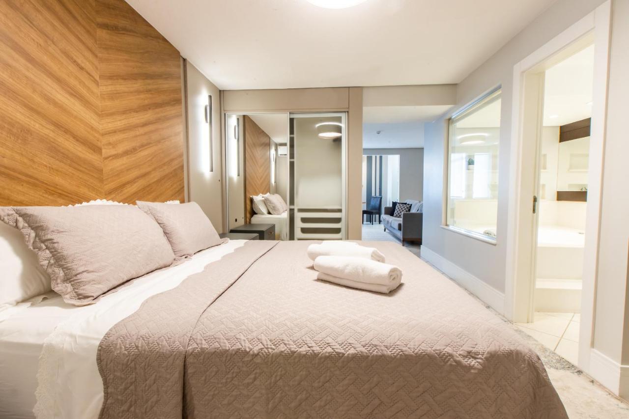 كريسيوما Delupo Hotel - Livin Studios المظهر الخارجي الصورة
